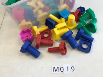 m019